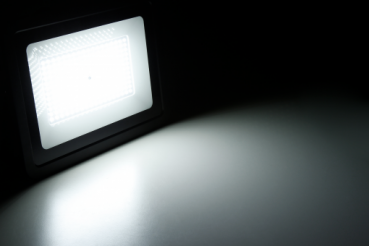 LED-Außenstrahler McShine "Super-Slim" 200W, 10.500lm, 4000K, neutralweiß, IP44