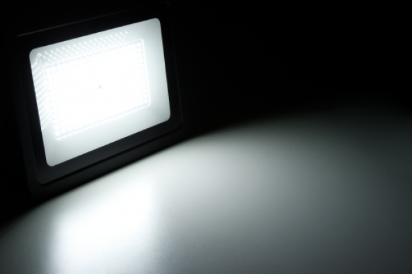 LED-Außenstrahler "Super-Slim" 100W, 6.700Lumen, 4000K, neutralweiß, IP44